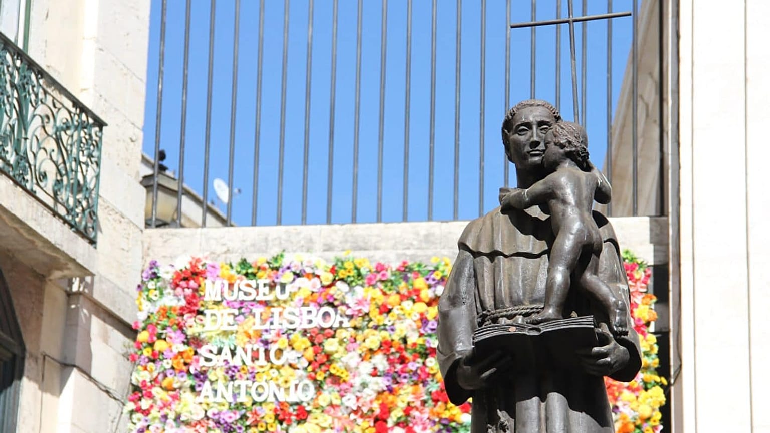 Estátua do Santo António