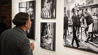 “Baktığı Yerde Başka Bir Dünya”