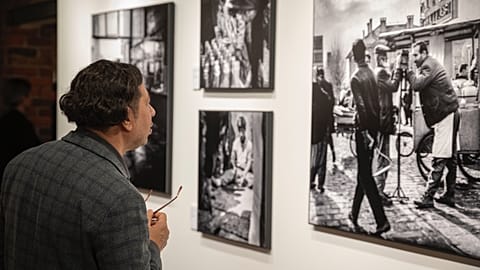 “Baktığı Yerde Başka Bir Dünya”