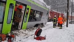 In der Südschweiz ist am frühen Montag ein Regionalzug entgleist.