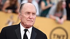 Robert Duvall chega à 21.ª cerimónia anual dos Screen Actors Guild Awards no Shrine Auditorium, no domingo, 25 de janeiro de 2015, em Los Angeles. 