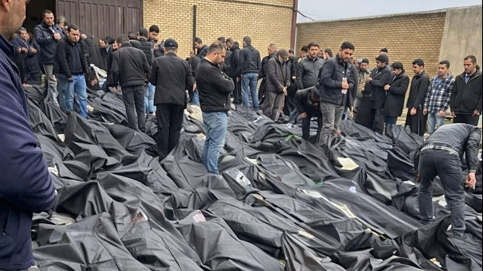 اجساد کشته‌شدگان در سردخانه کهریزک