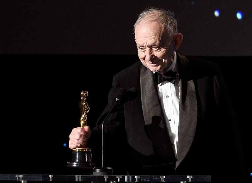 Frederick Wiseman accepting his Oscar in 2016