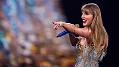DOSYA: Taylor Swift, 6 Aralık 2024 Cuma günü Vancouver, British Columbia'da "The Eras Tour" sırasında sahne alıyor