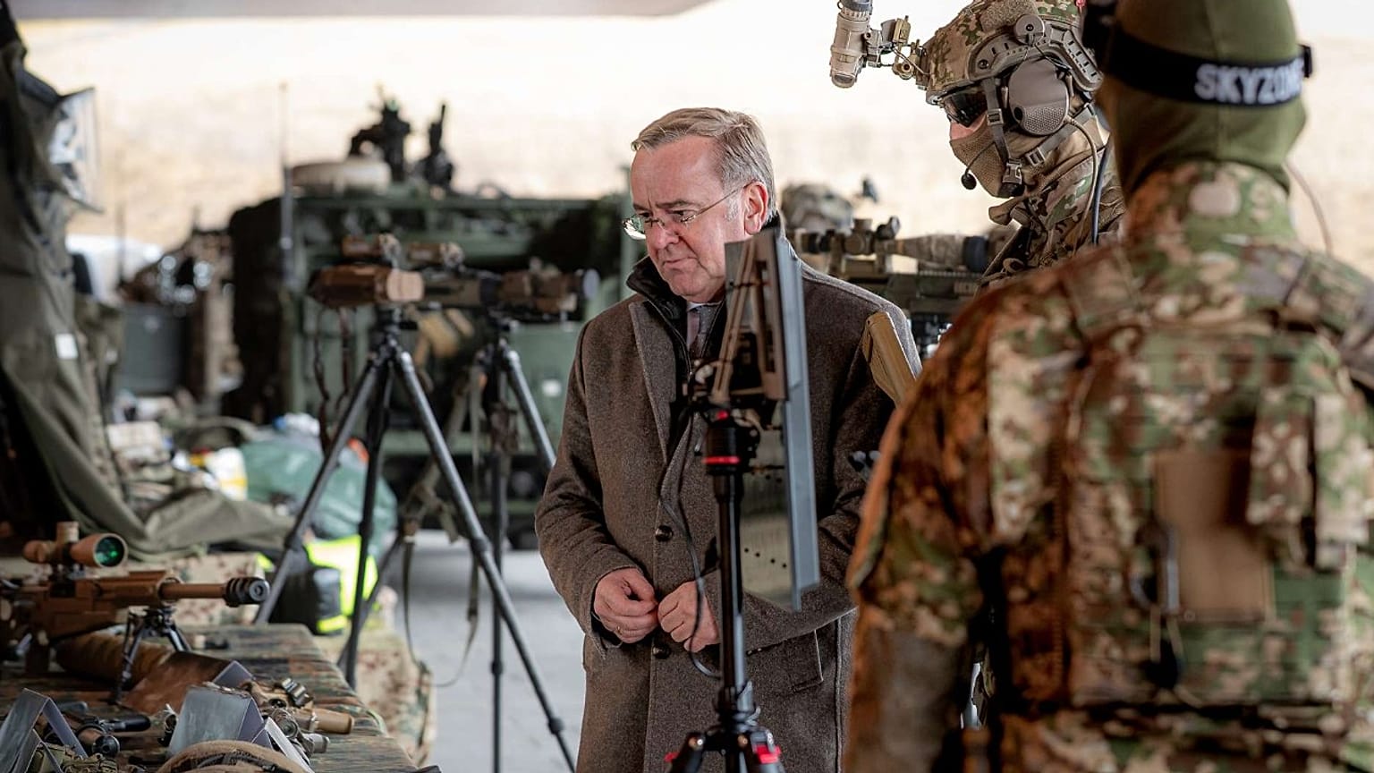 Verteidigungsminister Boris Pistorius bei Elitetruppe KSK in Calw