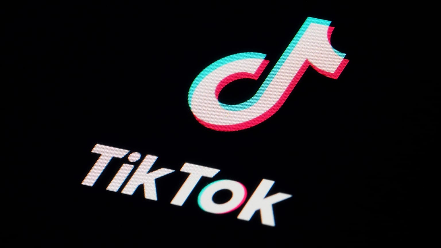 TikTok visé par une plainte pour "abus de faiblesse" sur mineurs.