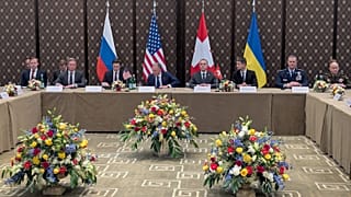 الوفود المشاركة في المباحثات المباشرة الروسية الأوكرانية في جنيف 17 فبراير 2025