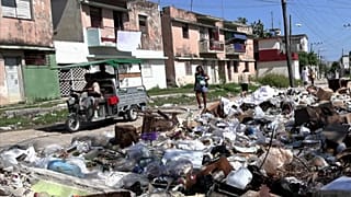 Fuel shortages in Cuba disrupt rubbish collection, leaving waste in the streets and deepening concerns over failing basic services
