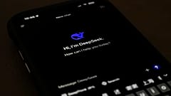 In Peking ist am Dienstag, 28. Januar 2025, die Seite der Smartphone-App DeepSeek auf einem Handybildschirm zu sehen.