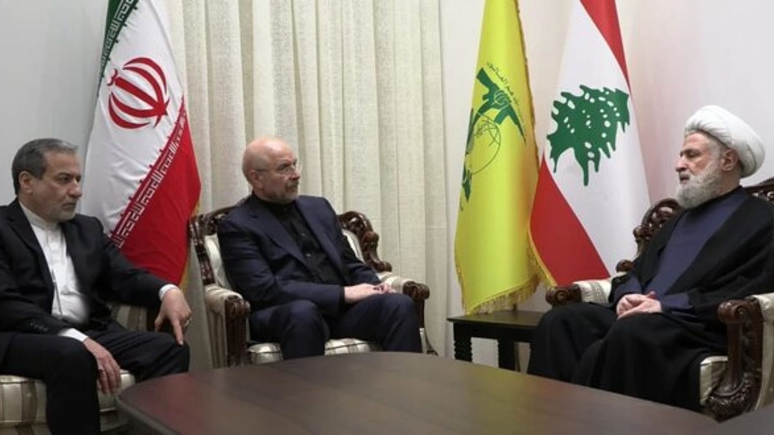 دیدار عراقچی و قالیباف با نعیم قاسم، دبیرکل حزب‌الله در بیروت