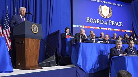 Trump megnyitja a Béketanács első ülését