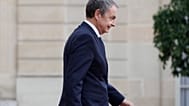 ARCHIVO: El expresidente del Gobierno español José Luis Zapatero sale del Palacio del Elíseo tras un almuerzo con jefes de Estado y funcionarios