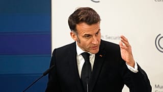 Le président français Emmanuel Macron s'adresse au public lors d'une session de la Conférence sur la sécurité de Munich, en Allemagne, le vendredi 13 février 2026.