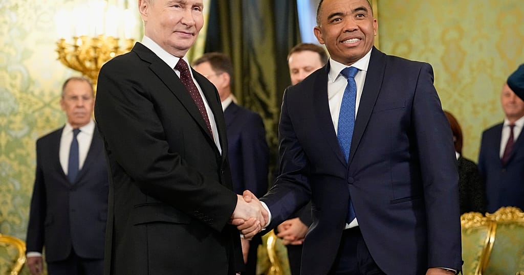 Putin welcomes Madagascar's President, pledges expanded cooperation