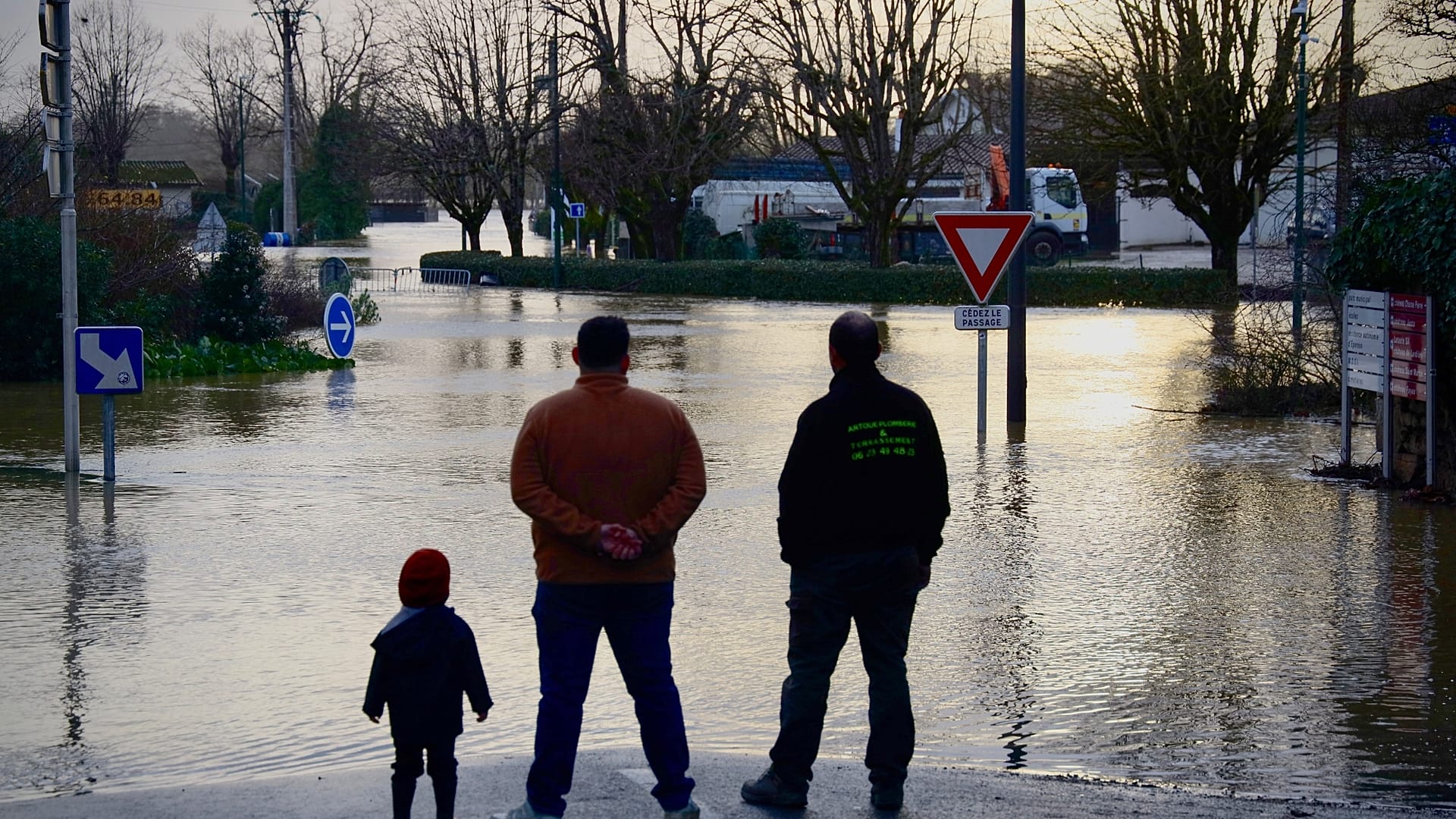 Video. Western France floods deepen after 35 days of rain | Euronews
