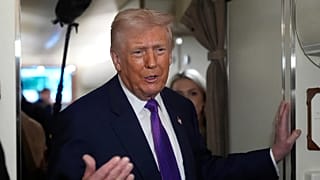 دونالد ترامپ در هواپیمای Air Force One