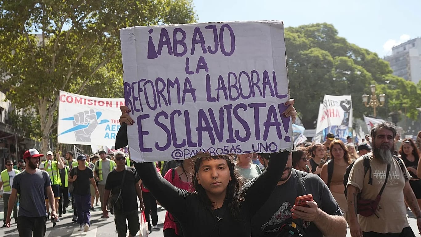 La reforma laboral de Milei sale adelante en el Congreso: ¿qué cambia ...