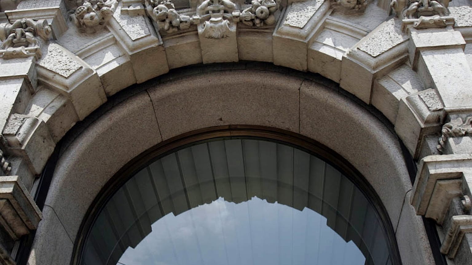 Sede di una banca Unicredit, immagine d'archivio