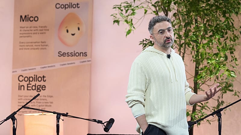 مايكروسوفت تحذر: الذكاء الاصطناعي سيستولي على وظائف المكاتب خلال 18 شهرًا 