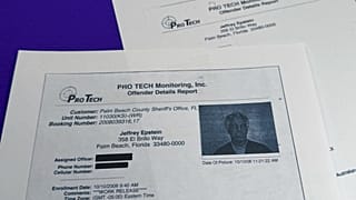 تُظهر وثيقةٌ أُدرجت ضمن ملفات جيفري إبستين التي نشرتها وزارة العدل الأمريكية، والتي التُقطت صورتها يوم الخميس 5 فبراير/شباط 2026، عملية مراقبةٍ لإبستين في عام 2008. (صورة من و