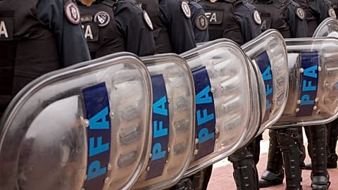 La explosión de un paquete bomba en la Gendarmería de Buenos Aires deja varios heridos