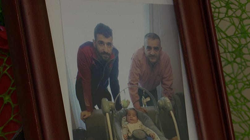 Ο Βασίλης Χατζηχαραλάμπους με τον γιο και τον εγγονό του