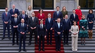 Members of new Dutch minority coalition party pose with King Willem-Alexander on the steps of Royal Palace Huis ten Bosch in The Hague, Netherlands, Monday, Feb. 23, 2026.
