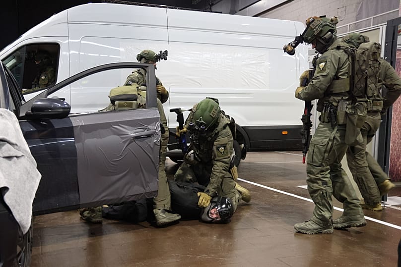 Die Messe will neue Technologien zur Verteidigung erlebbar machen - auf einer Sonderfläche werden Übungen simuliert.