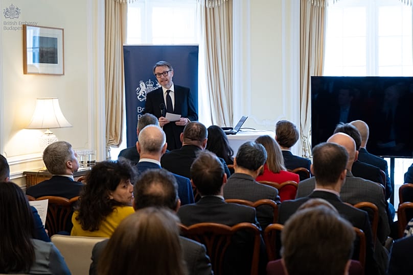 Az eseményen megjelent szervezetek képviselői közösen tekintették át a háború civil lakosságra gyakorolt hatásait