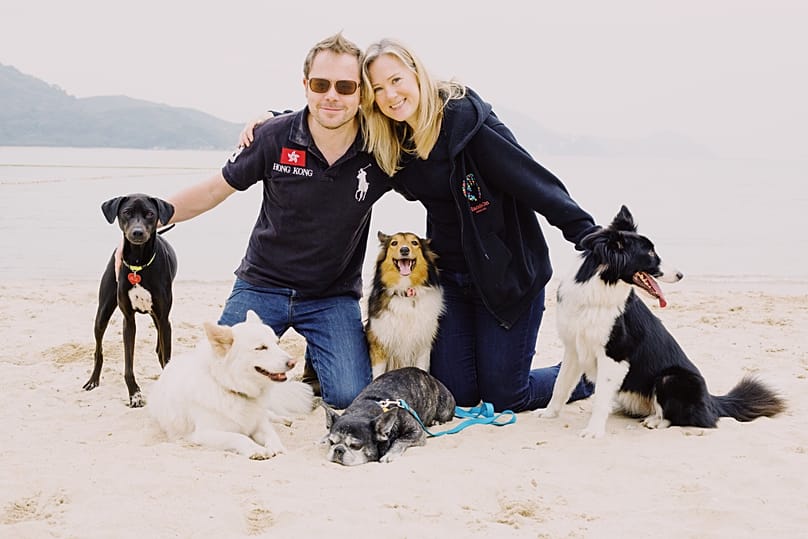 Ali e Caroline quando viviam em Hong Kong