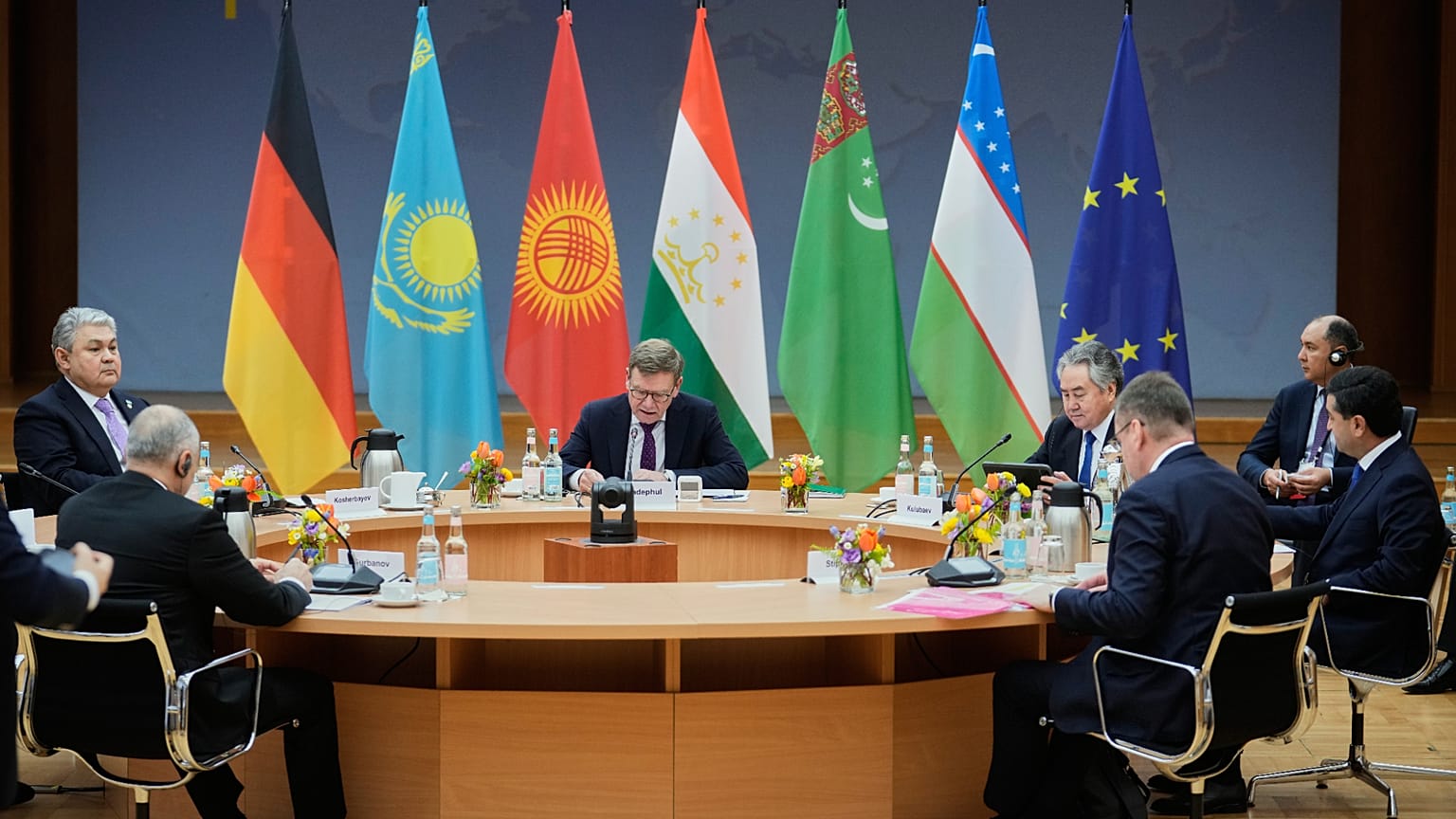 Zentralasien: "Stabilitätsanker" oder Schlupfloch nach Russland?