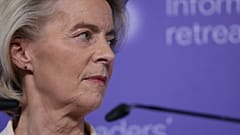 La presidenta de la Comisión Europea, Ursula von der Leyen, se dirige a los medios al final de una cumbre de la UE en el castillo de Alden Biesen en Bélgica, el 12 de febrero.
