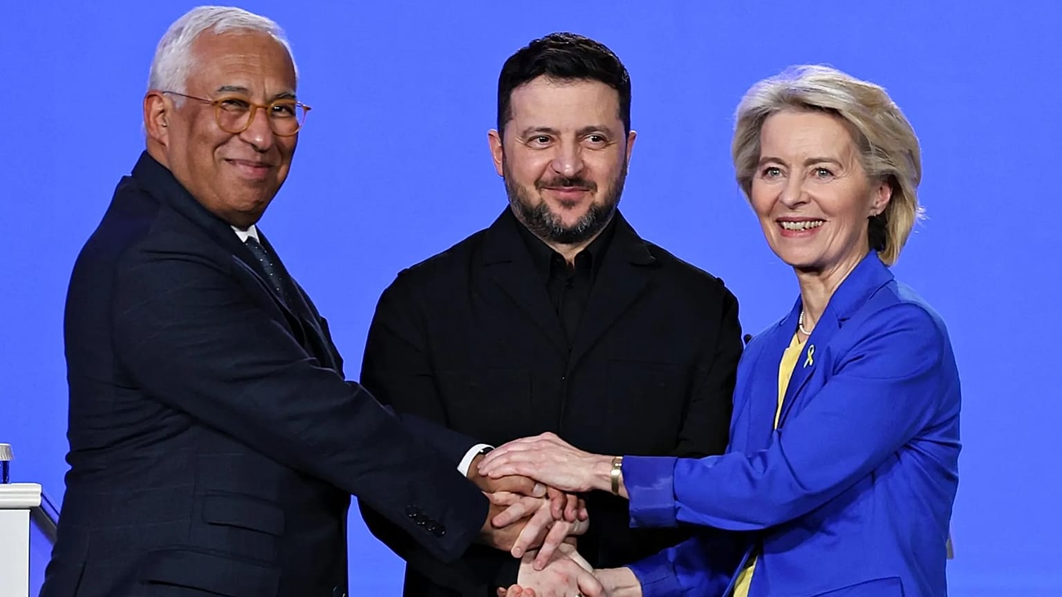 Costa, Zelenskyy e von der Leyen estiveram juntos esta terça-feira em Kiev, para assinalar quatro anos de guerra