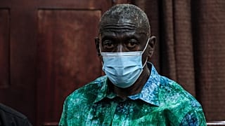 Ouganda : Kizza Besigye comparaît à Kampala sur fond d'inquiétudes pour sa santé