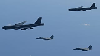 جنگنده‌ها و بمب‌افکن‌های آمریکایی