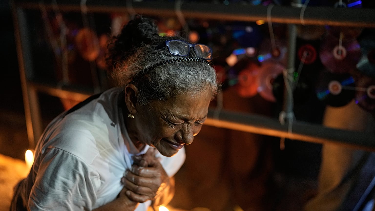 Virrasztás egy börtön előtt - Guatire, VENEZUELA