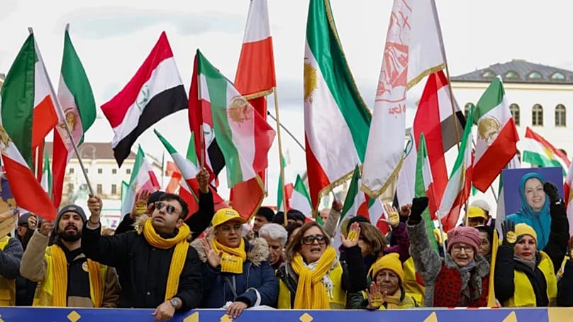 MEK párti tüntetők Münchenben, a Nemzetközi Biztonsági Értekezlet idején