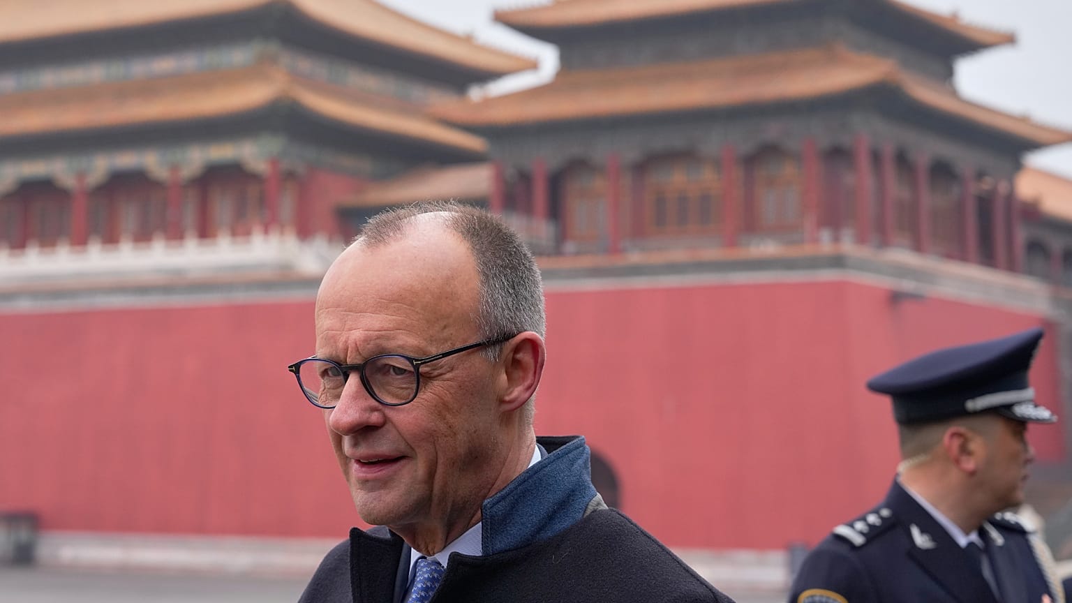 "Nicht kleiner machen als wir sind" -  5 Tipps mit denen Merz' Reise zum Erfolg wird