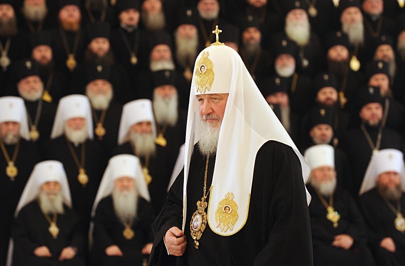 Kirill pátriárka munka közben