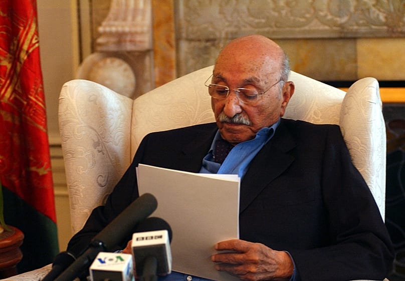 کنفرانس خبری محمد ظاهر شاه پس از بازگشت به افغانستان در سال ۲۰۰۴