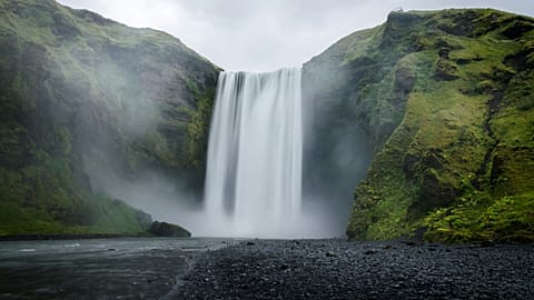 Skógafoss in Iceland – somewhere you can visit on a stopover with Icelandair