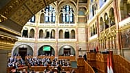 A magyar parlament ülése február 23-án