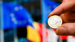 Hace dos décadas los billetes y monedas en euros empezaron a circular y aportaron beneficios concretos a ciudadanos y empresas de toda la UE.