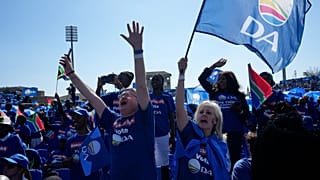 Afrique du Sud : le maire du Cap brigue la tête de l'Alliance démocratique