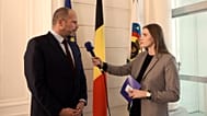 Theo Francken, Ministro della Difesa del Belgio e Lauren Walker, Euronews