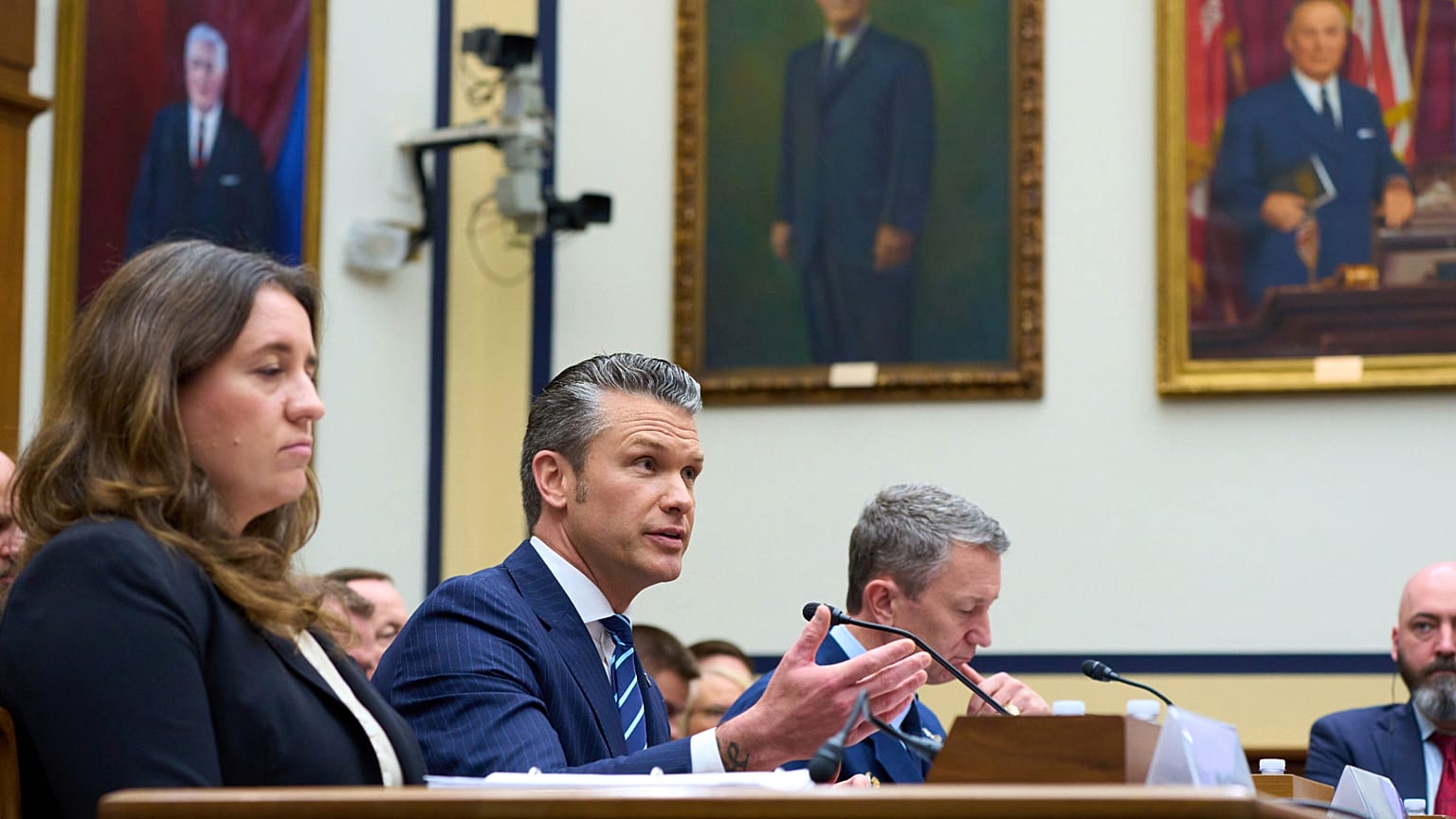 وزیر دفاع آمریکا در کنگره