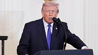 Donald Trump ha parlato della guerra all'Iran durante la cerimonia della consegna delle Medaglie d'onore alla Casa Bianca (2 marzo 2026)