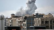Füst száll fel egy teheráni épületből hétfőn