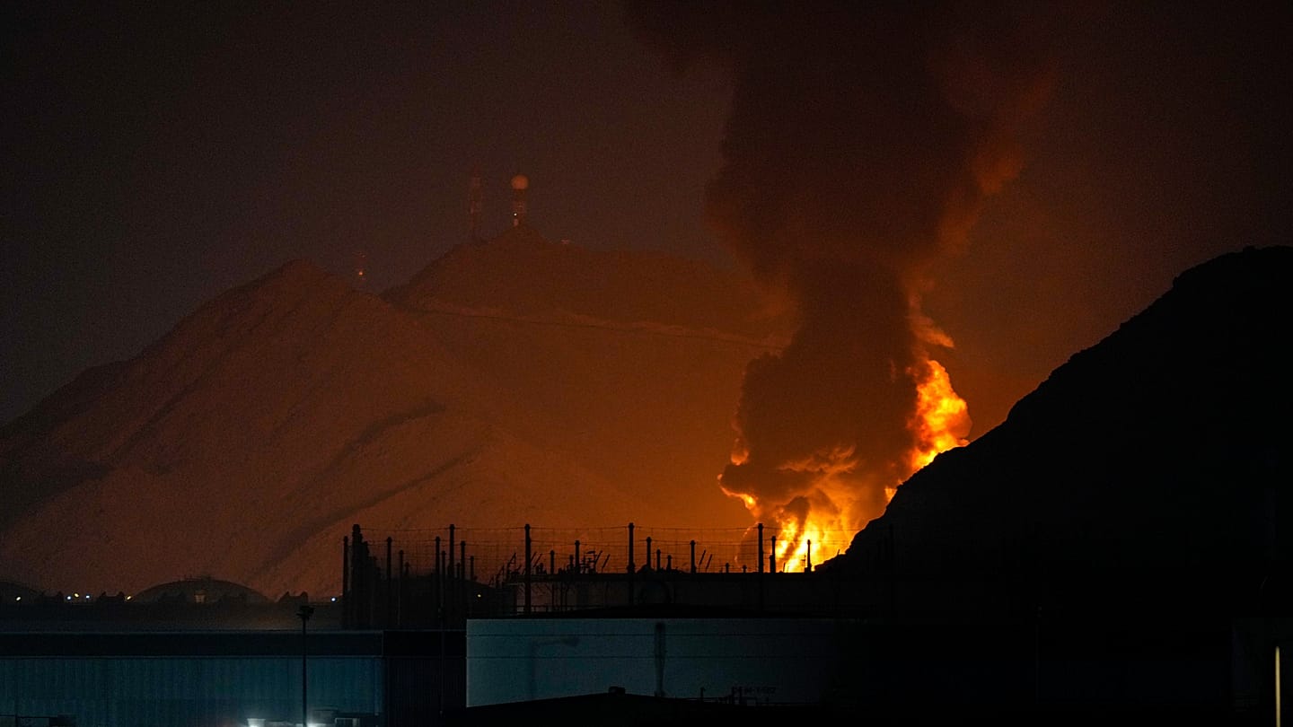 Live - Gulf attacks continue as Iran says Trump 'killed' de‑escalation chance | Euronews