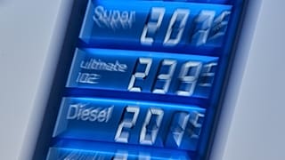 Der Iran-Krieg hat nun direkte Folgen für die Deutschen: Die Sprit-Preise steigen erheblich.